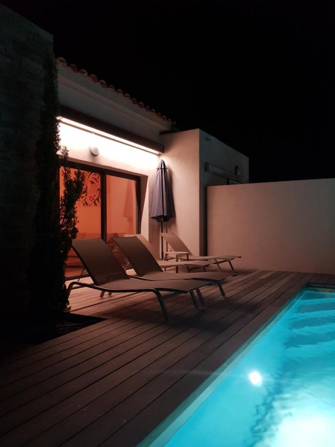 לצ'י Villa Home Holiday A Cala Rossa מראה חיצוני תמונה