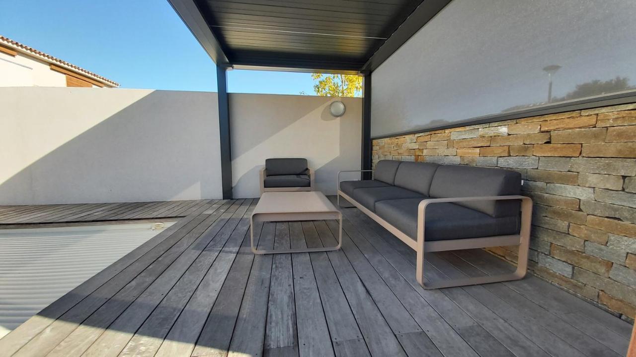 לצ'י Villa Home Holiday A Cala Rossa מראה חיצוני תמונה