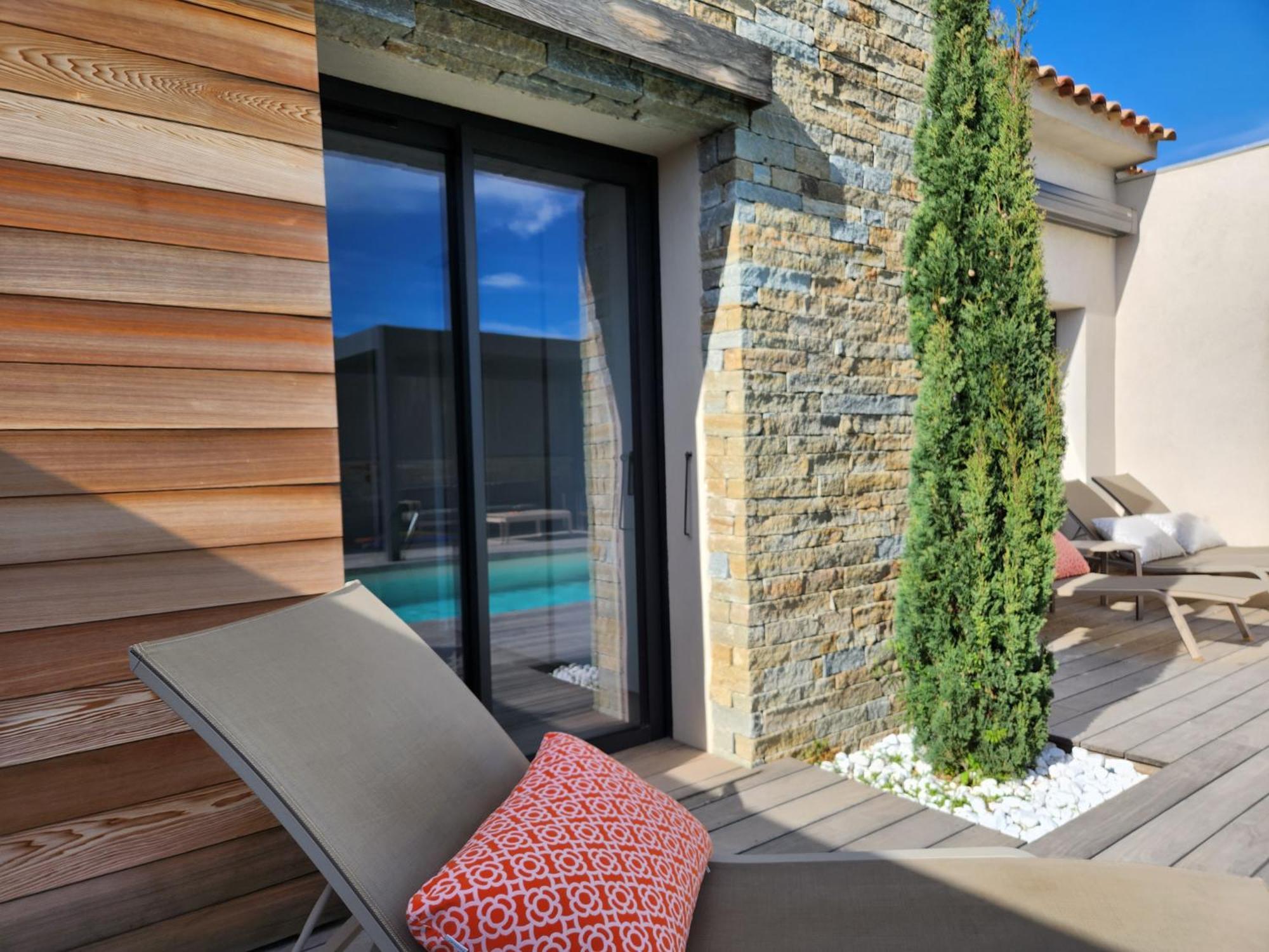 לצ'י Villa Home Holiday A Cala Rossa מראה חיצוני תמונה