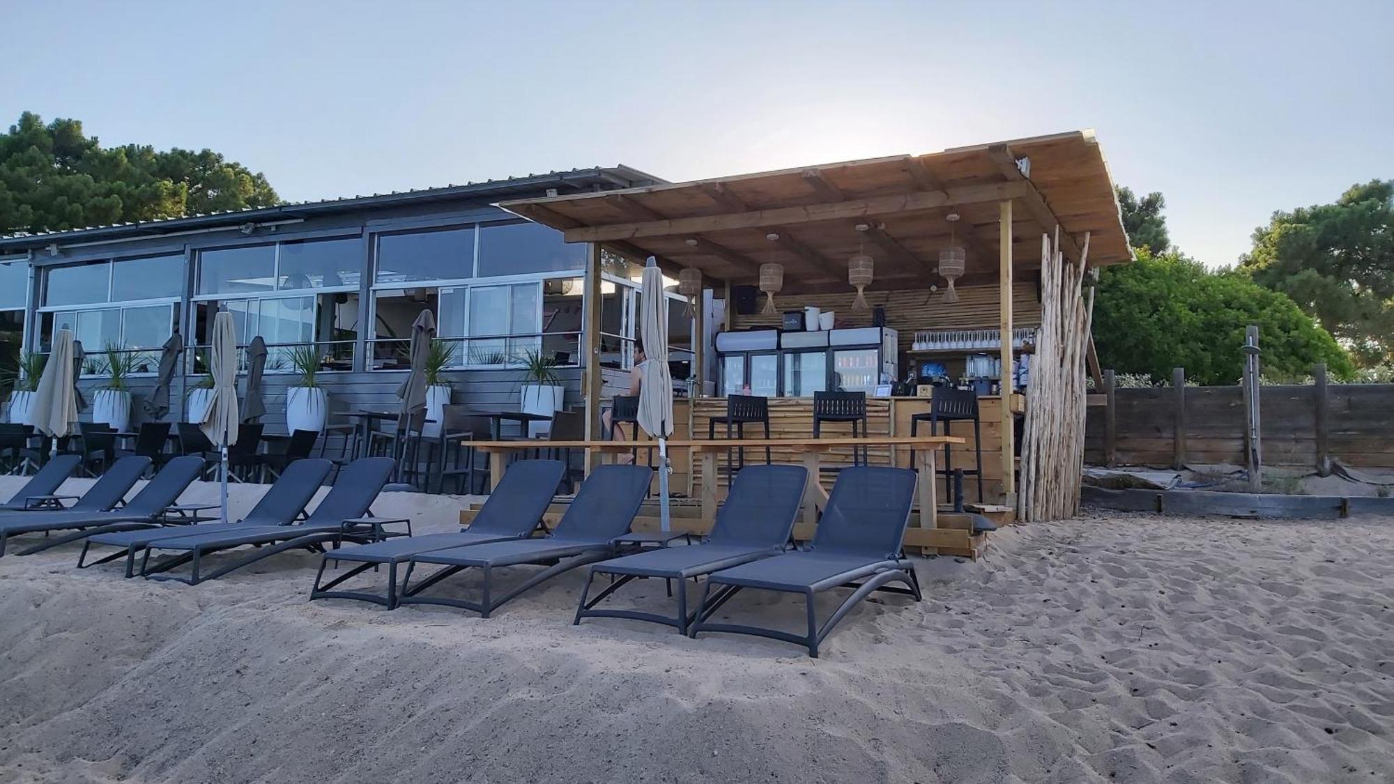 לצ'י Villa Home Holiday A Cala Rossa מראה חיצוני תמונה