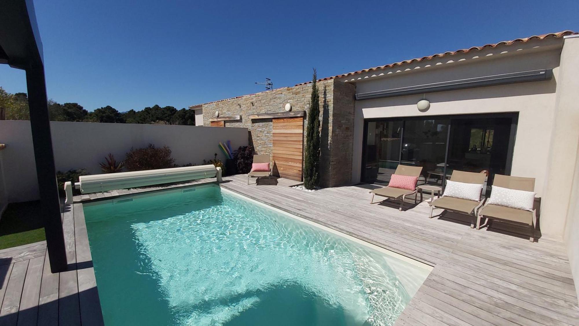 לצ'י Villa Home Holiday A Cala Rossa מראה חיצוני תמונה